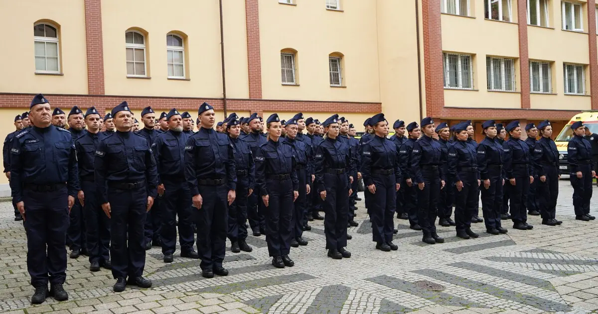 Uroczystość ślubowania dla 84 nowych policjantów w garnizonie zachodniopomorskim