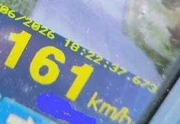 19-latek przekroczył prędkość do 161 km/h i stracił prawo jazdy