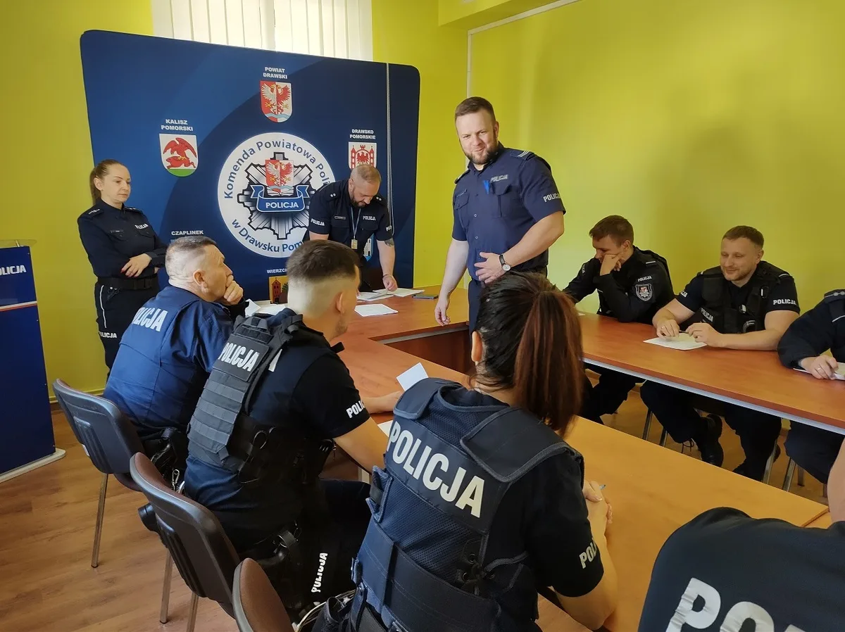Eliminacje do Ogólnopolskich Zawodów Policjantów Prewencji "Patrol roku" w powiecie drawskim