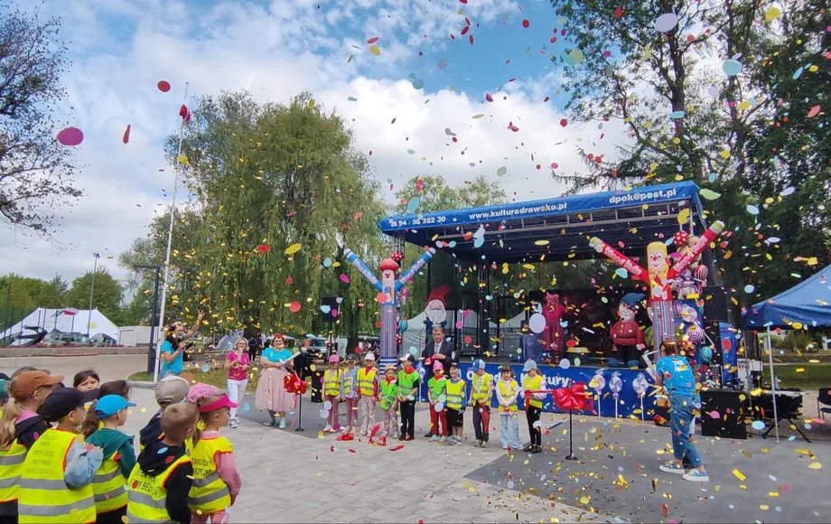 Dzieci uroczyście otworzyły nowy Park Chopina