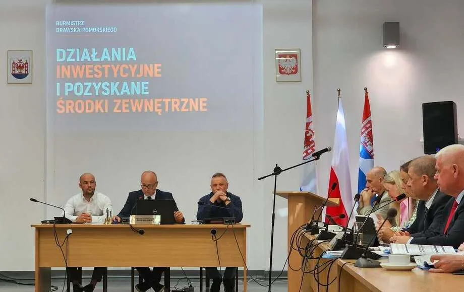 Rada Miejska w Drawsku Pomorskim udzieliła Burmistrzowi votum zaufania oraz absolutorium za 2025 rok