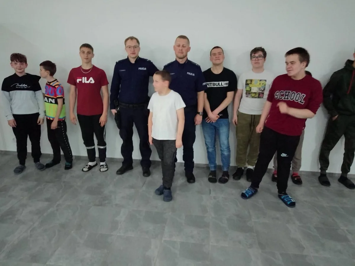 Edukacja o bezpiecznym internecie dla młodzieży