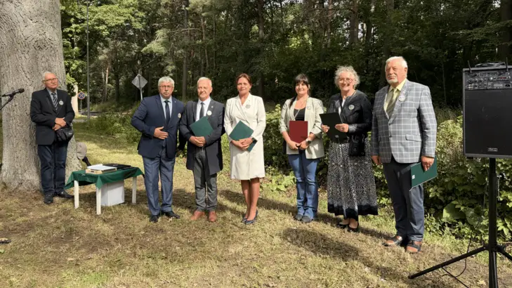 Uroczystość odsłonięcia tablic informacyjnych w Garnizonie Budów